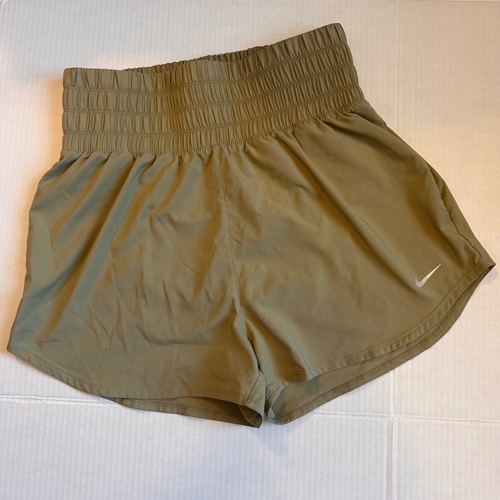 Nike One Womens Dri FIT Ultra High Waisted 3" Brief Lined Shorts athletic Medium